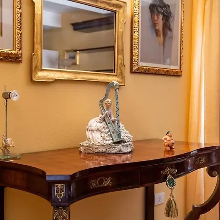 Apartment Deliziosa Casa Nel Centro Di Palazzo Storico Zambeccari Bologna